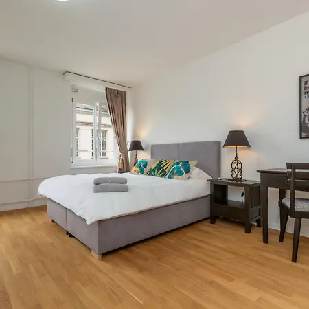 Kaya 3b - Downtown 2br Deluxe Apartment *