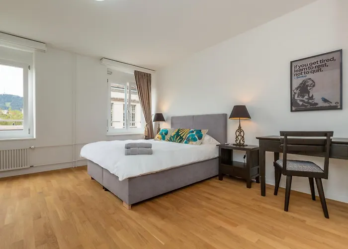 Kaya 3b - Downtown 2br Deluxe Apartment *